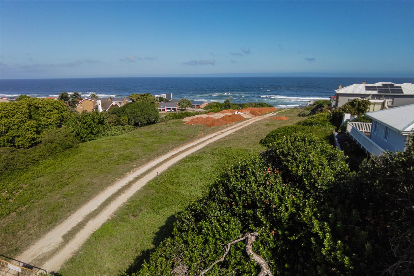 1045 m² Land available in Pienaarstrand photo number 12