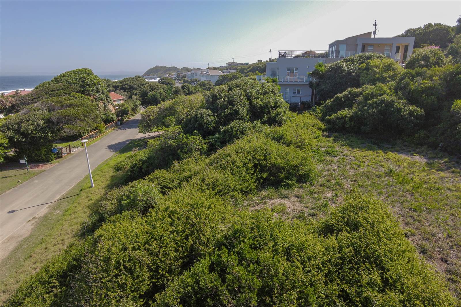 1045 m² Land available in Pienaarstrand photo number 13