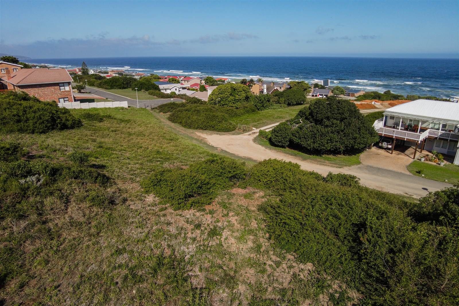 1045 m² Land available in Pienaarstrand photo number 8