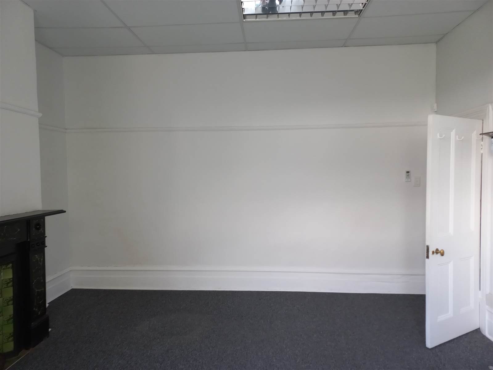 145  m² Commercial space in Mill Park photo number 18