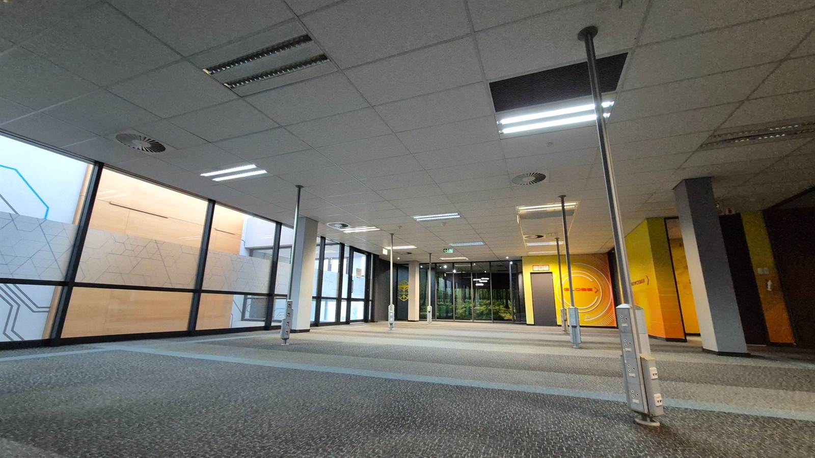 1823  m² Office Space in Menlyn photo number 29