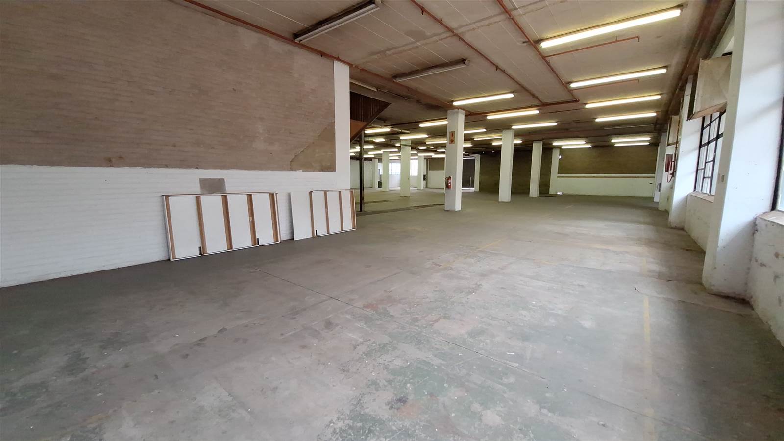 2490  m² Industrial space in Wynberg photo number 8