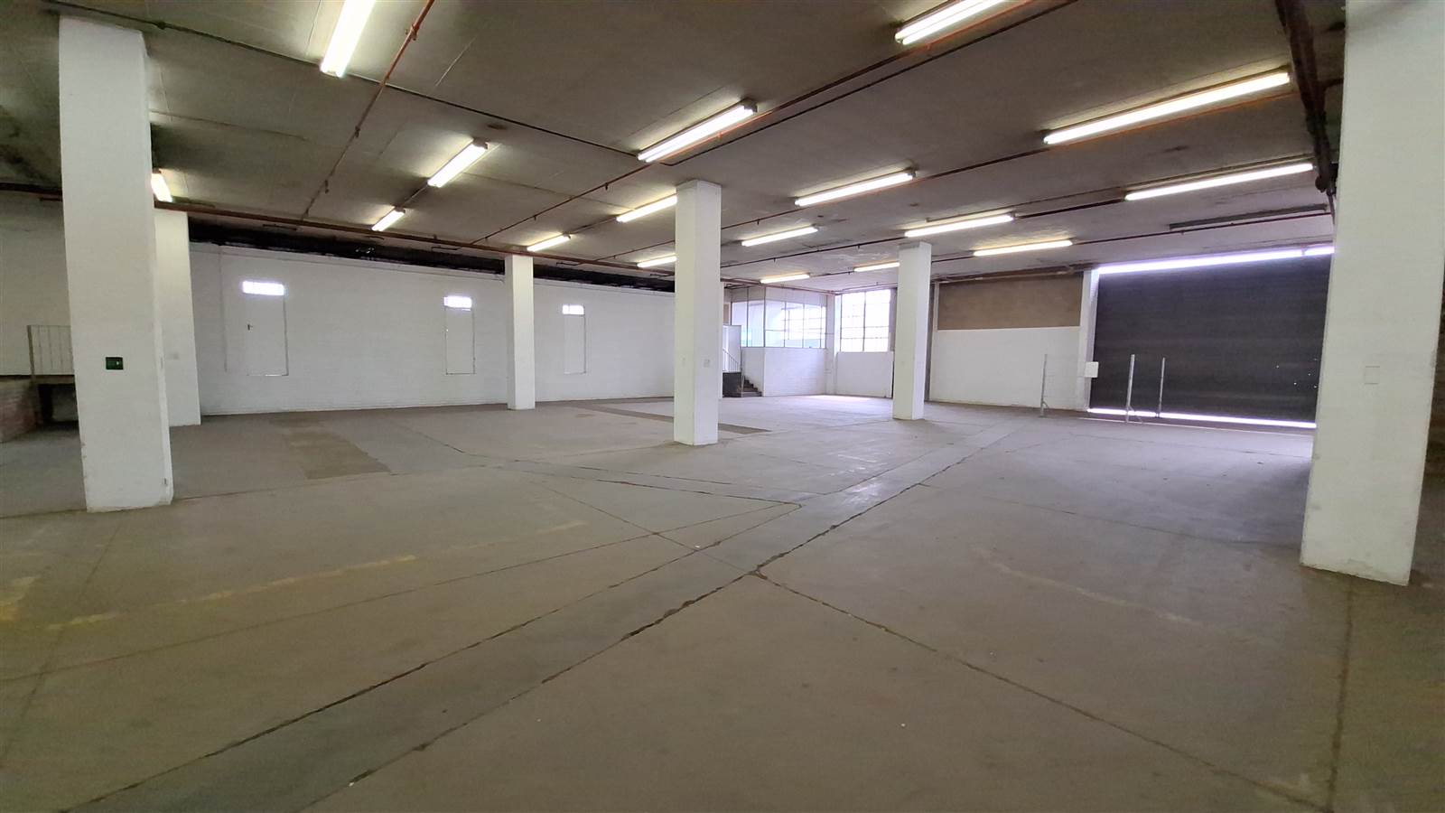 2490  m² Industrial space in Wynberg photo number 16