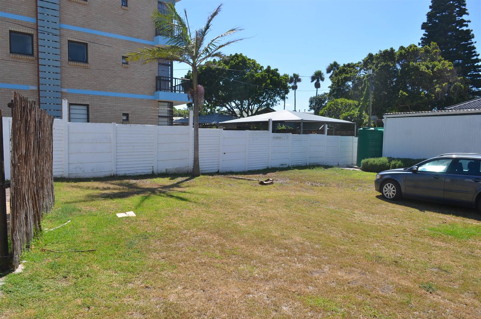 3 Bed House in Jeffreys Bay photo number 4