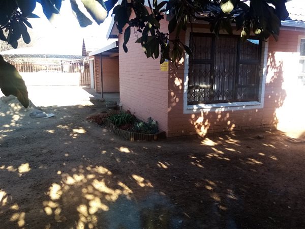3 Bedroom House 3 Bedroom House
