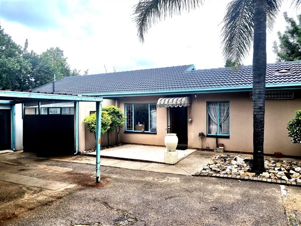 3 Bedroom House 3 Bedroom House