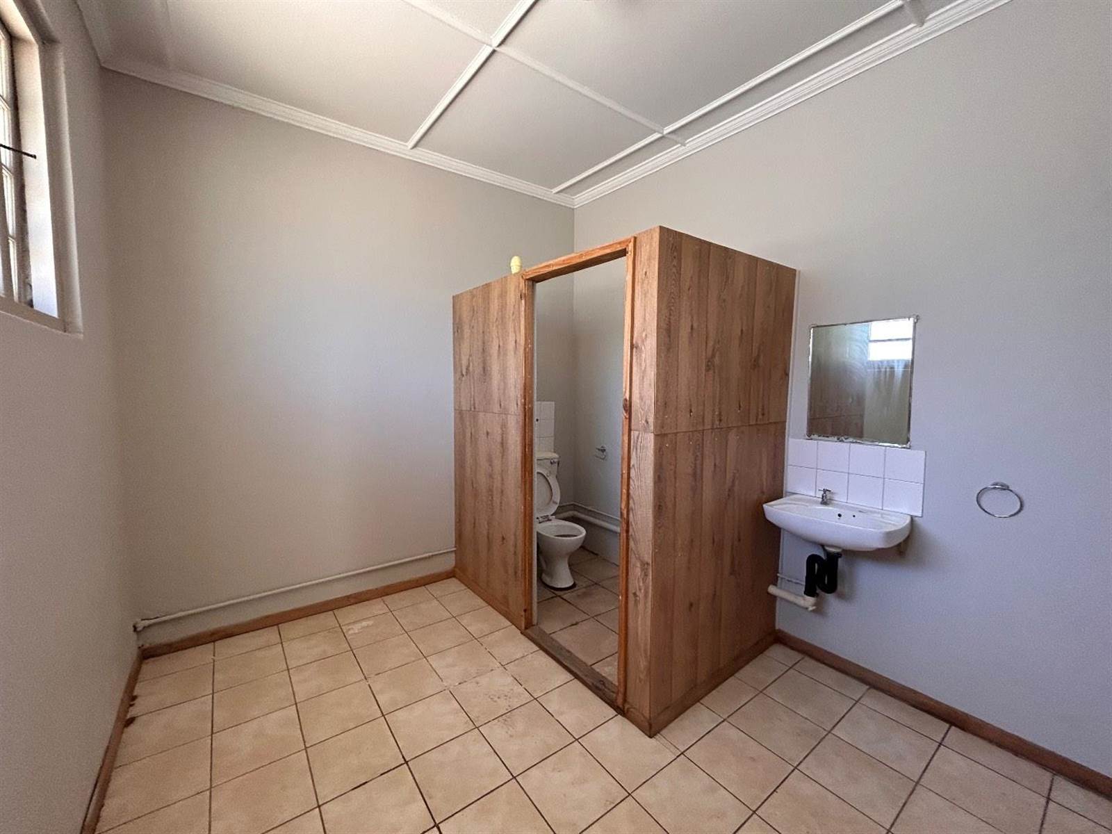 320  m² Commercial space in Vryheid photo number 18