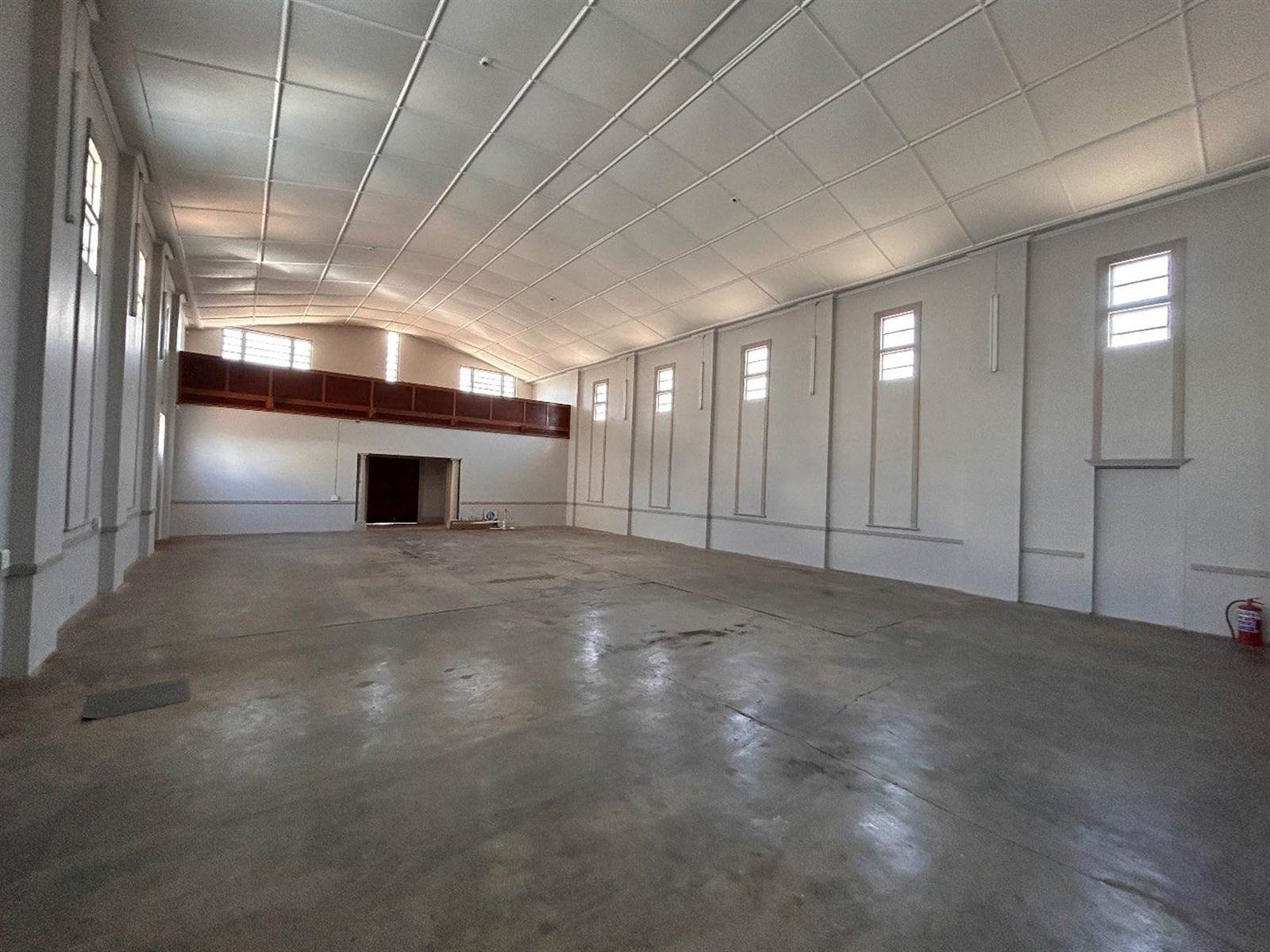 320  m² Commercial space in Vryheid photo number 2