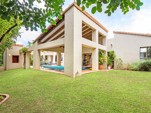 4 Bedroom House 4 Bedroom House