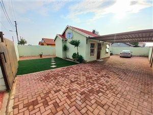 2 Bed House in Bram Fisherville