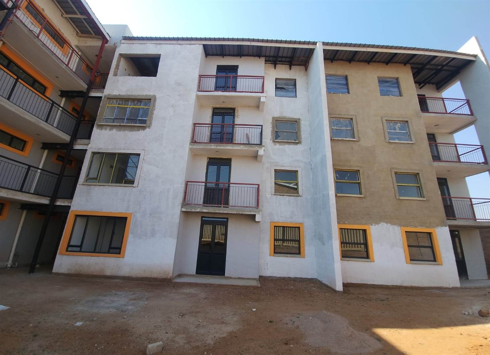 2 Bed Apartment in Protea Glen photo number 16