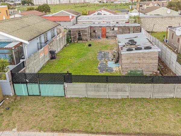 364 m² Land