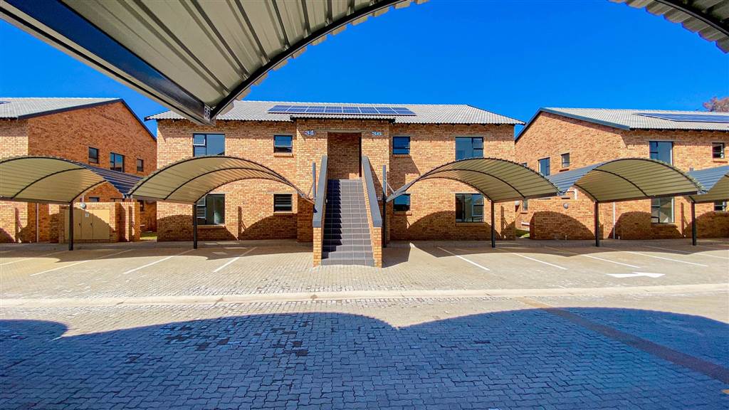 3 Bed Townhouse for sale in Newmarket Park T4417460 Private Property