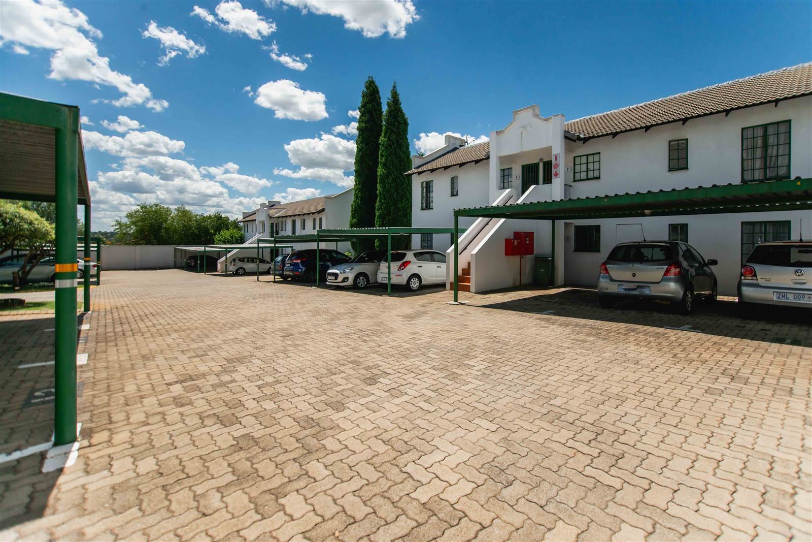 2 Bed House in Marais Steyn Park photo number 17