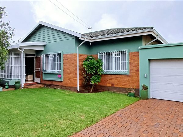 3 Bedroom House 3 Bedroom House
