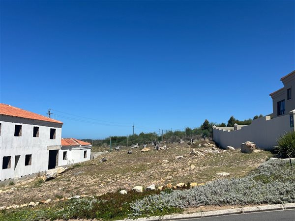 544 m² Land