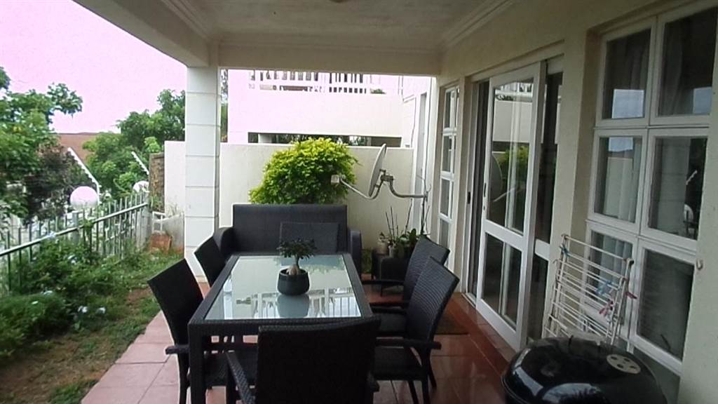 3 Bed Apartment in La Lucia photo number 7