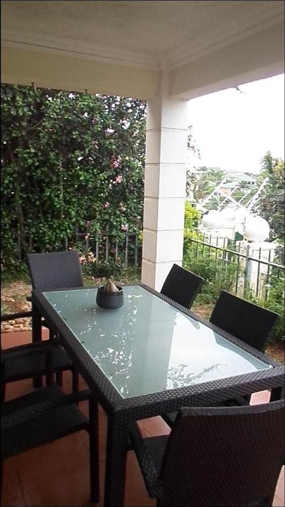 3 Bed Apartment in La Lucia photo number 4