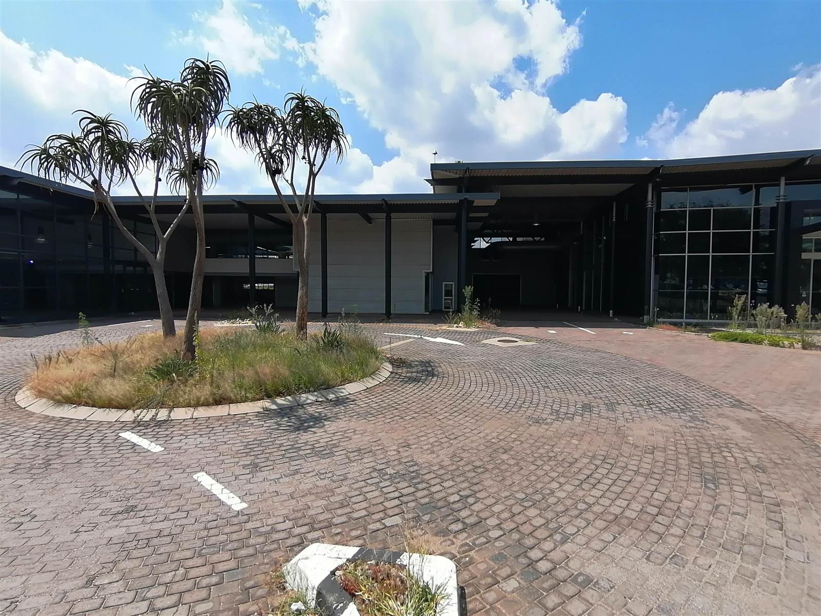 9979  m² Commercial space in Centurion CBD photo number 27