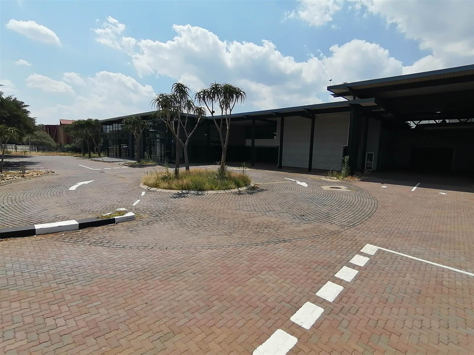 9979  m² Commercial space in Centurion CBD photo number 26