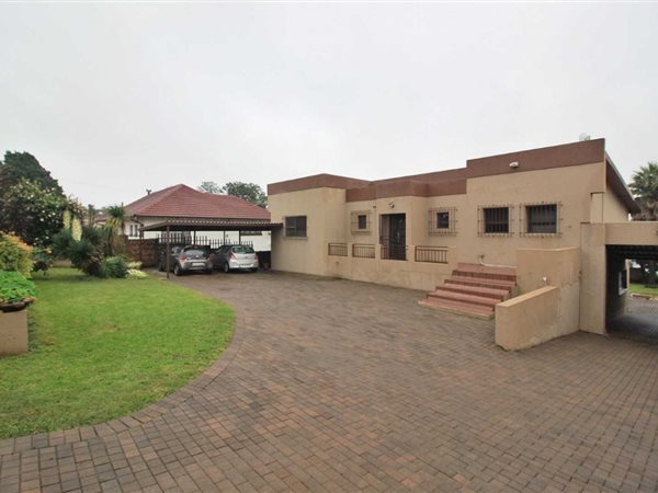 3 Bedroom House 3 Bedroom House