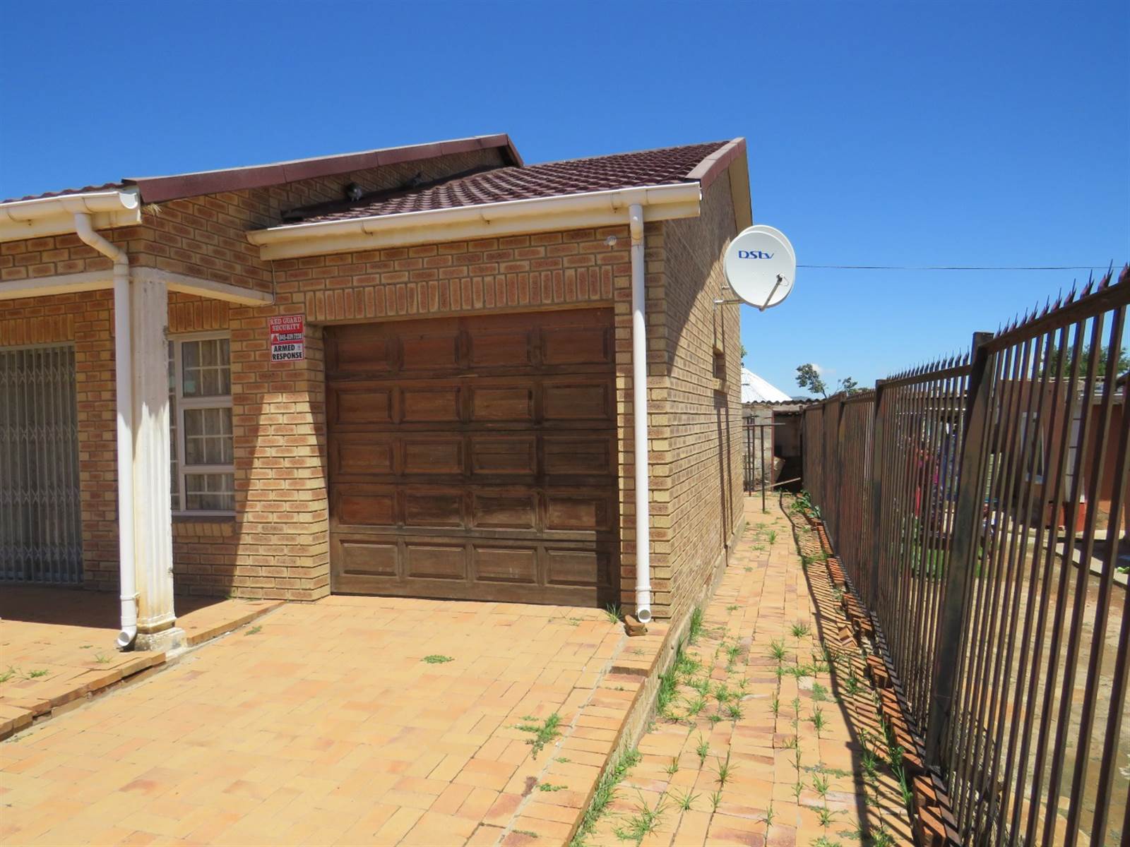 4 Bed House in Mlungisi photo number 8