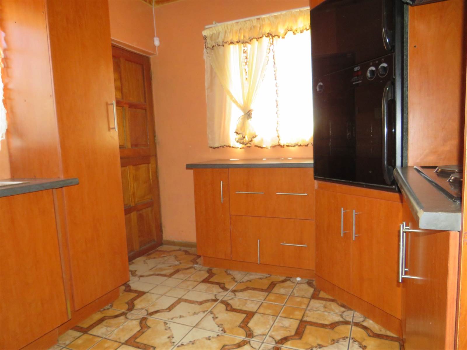 4 Bed House in Mlungisi photo number 5