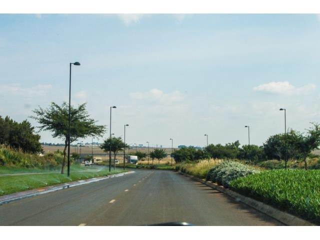 1176 m² Land available in Serengeti photo number 12