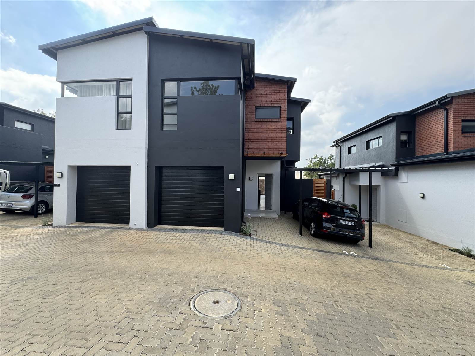 3 Bed Townhouse in Hurlingham photo number 24