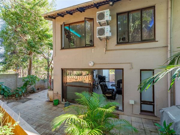 3 Bedroom Townhouse 3 Bedroom Townhouse