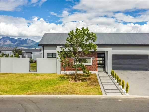 3 Bedroom House 3 Bedroom House