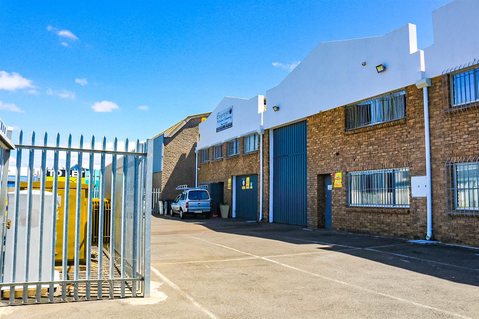412  m² Industrial space in Montague Gardens photo number 1