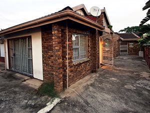 3 Bed House in Woodview