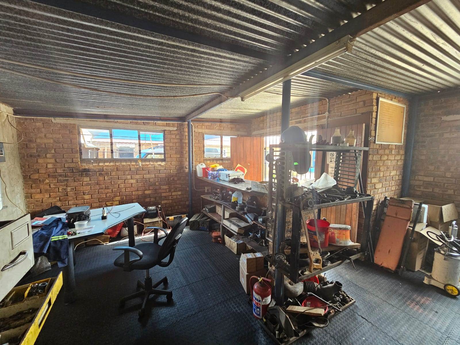 200  m² Industrial space in Malvern East photo number 12