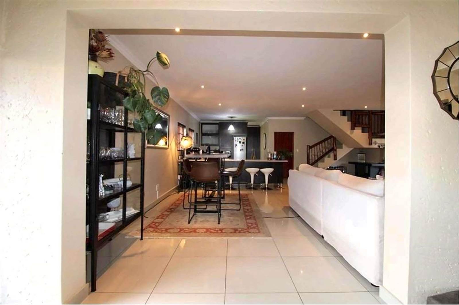 4 Bed Townhouse in Douglasdale photo number 7