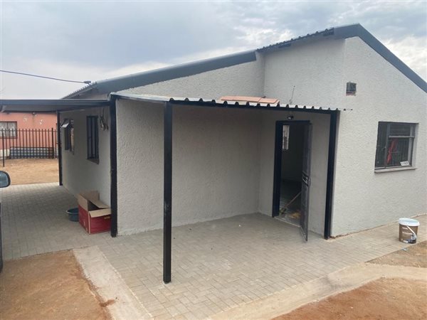 2 Bed House in Heidedal