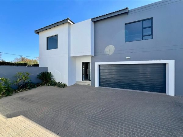 3 Bed Townhouse