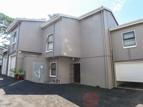 3 Bedroom Townhouse 3 Bedroom Townhouse