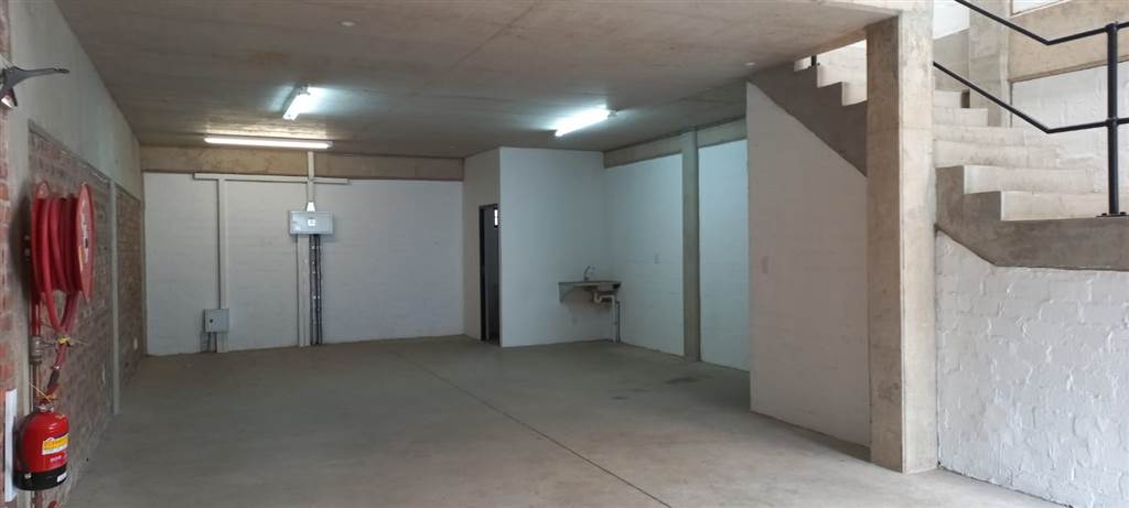 155  m² Industrial space in Cornubia photo number 3