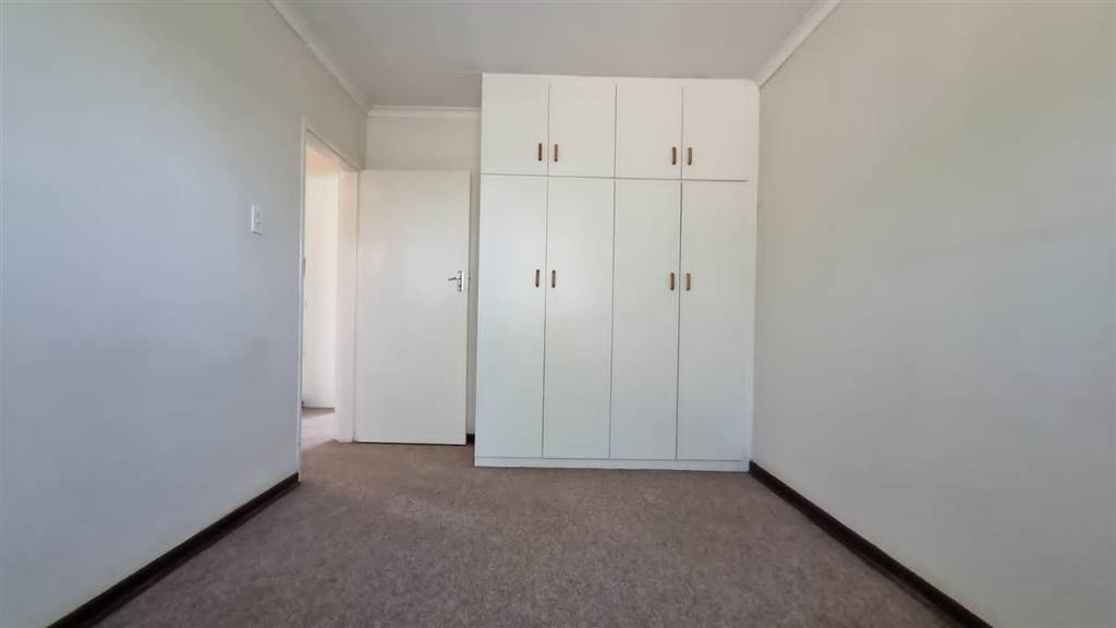 2 Bed Townhouse in Vredefort photo number 8