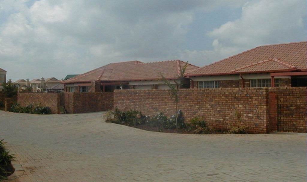 3 Bed Townhouse in Highveld photo number 25