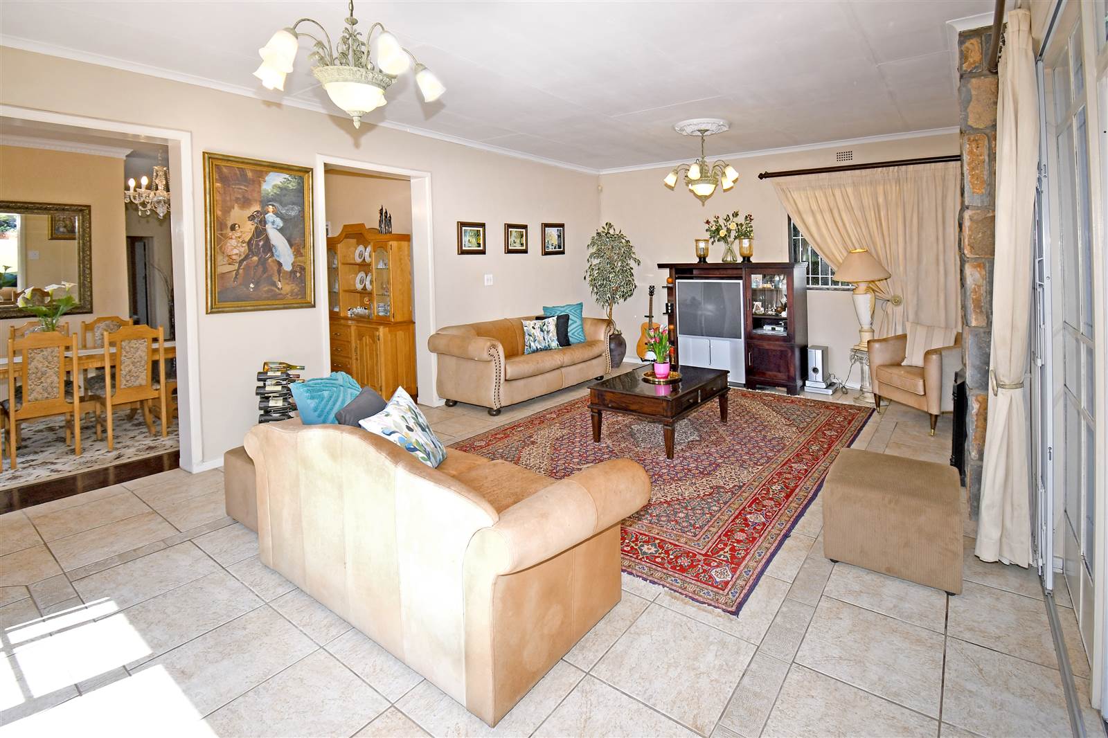 4 Bed House in Northcliff photo number 7