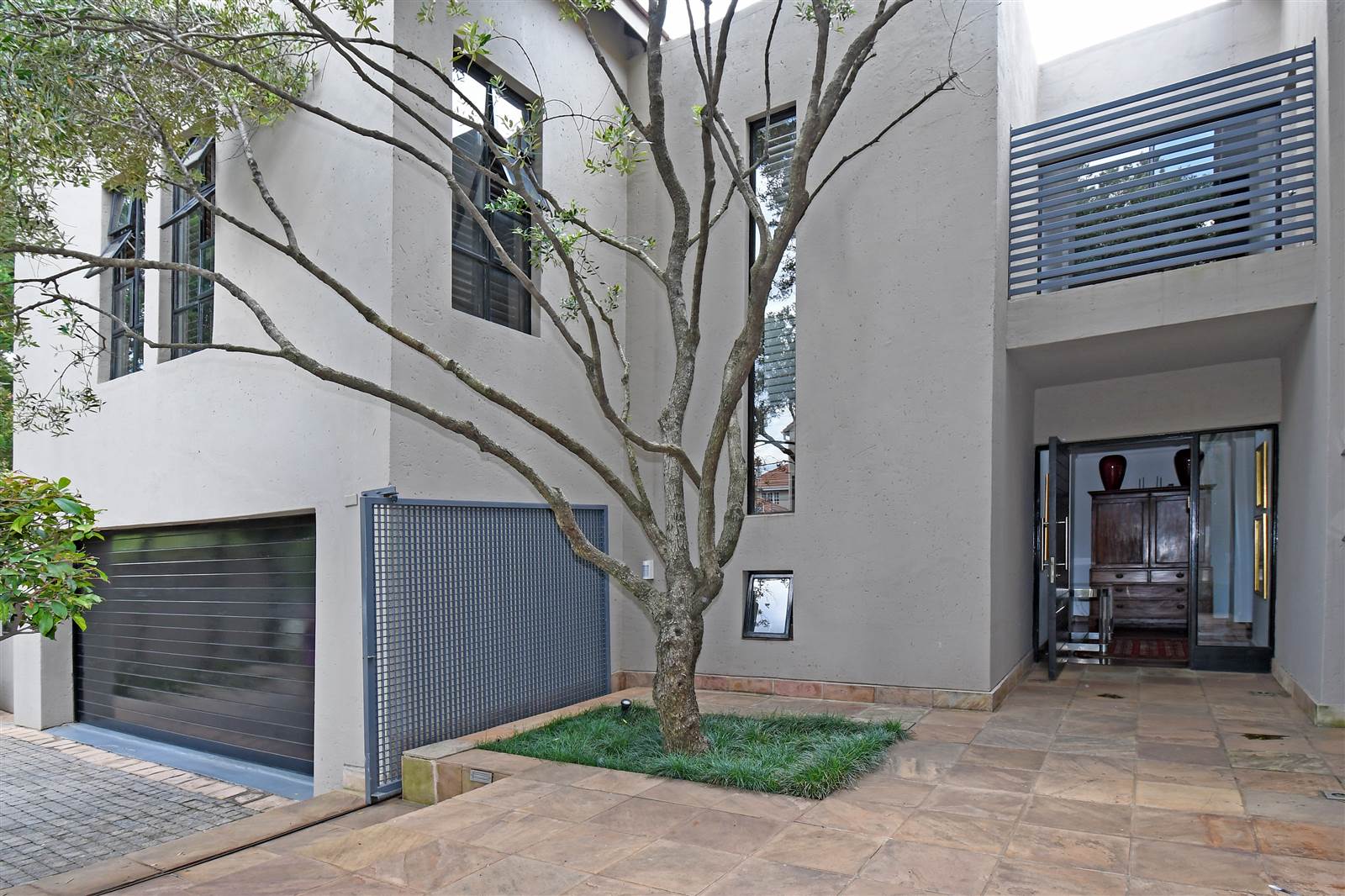 3 Bed House in Saxonwold photo number 27