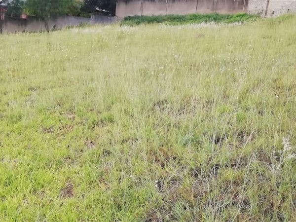736 m² Land available in Highveld Park