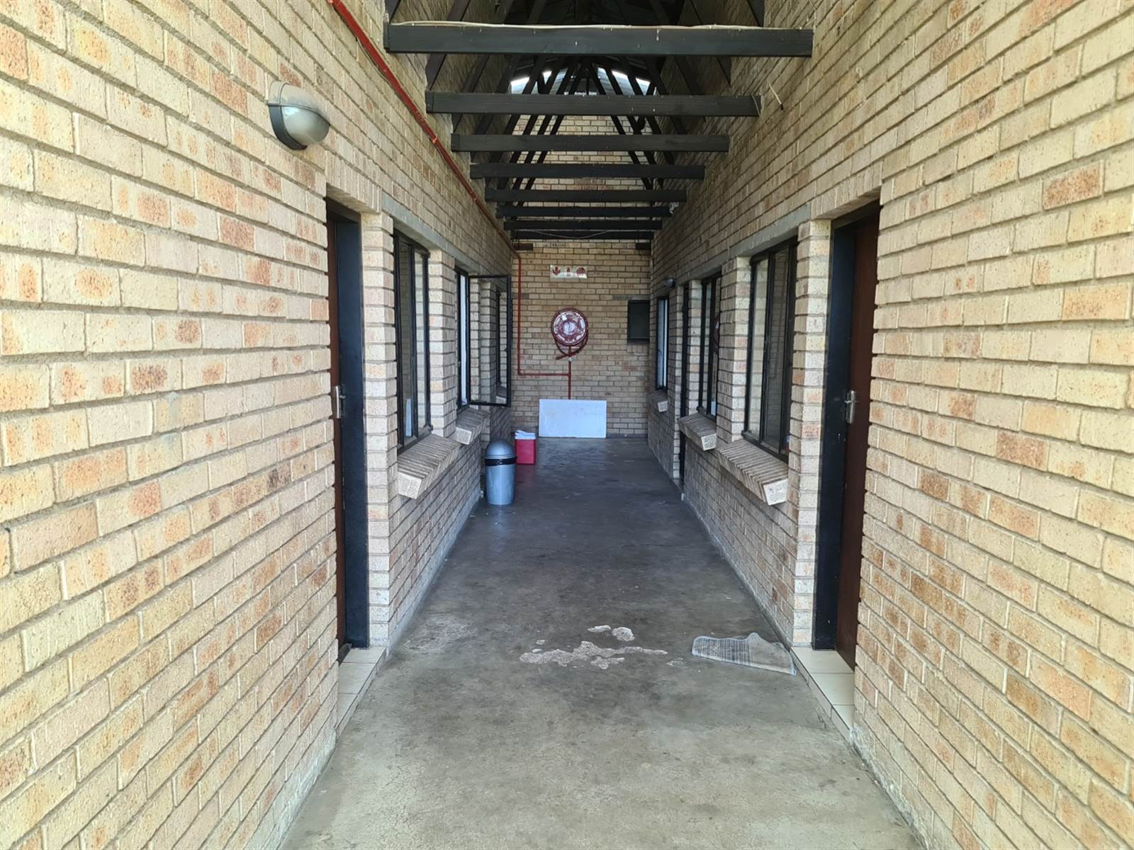 2 Bed Apartment in Kempton Park Central photo number 12