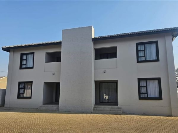 2 Bed Townhouse