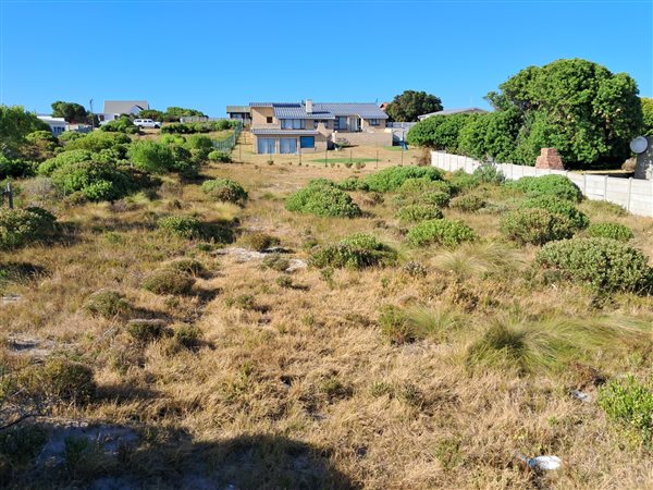 1 001 m² Land