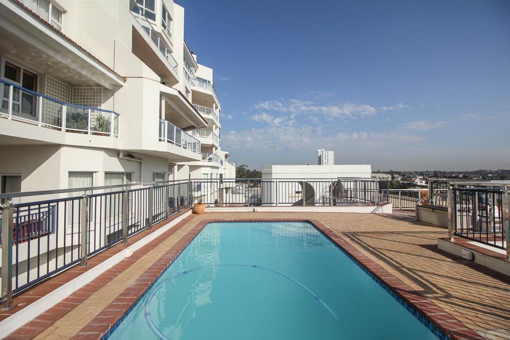2 Bed Apartment in Summerstrand photo number 25
