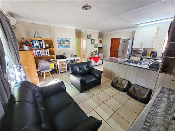 2 Bedroom Townhouse 2 Bedroom Townhouse