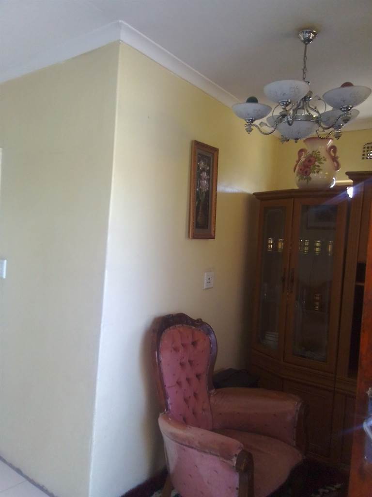 2 Bed House in Nyanga photo number 4